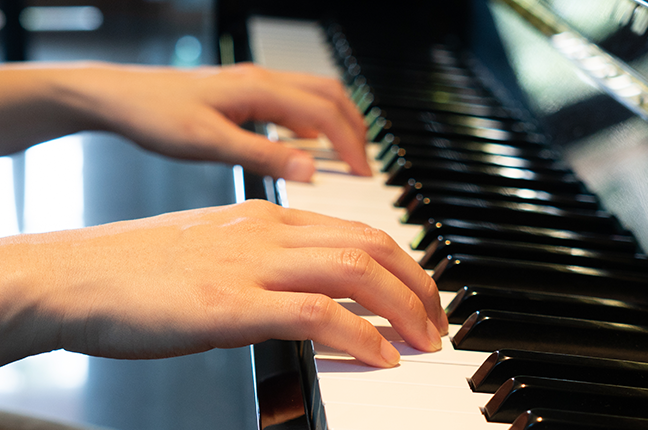 posição da mão para tocar piano