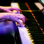 O papel do piano nas igrejas