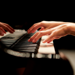 Por que o piano é o instrumento perfeito para estudar música?